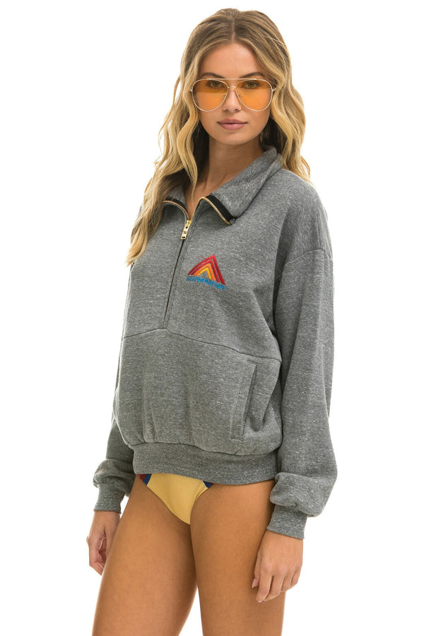 MOUNTAIN EMBROIDERY HALF ZIP SWEATSHIRT - HEATHER